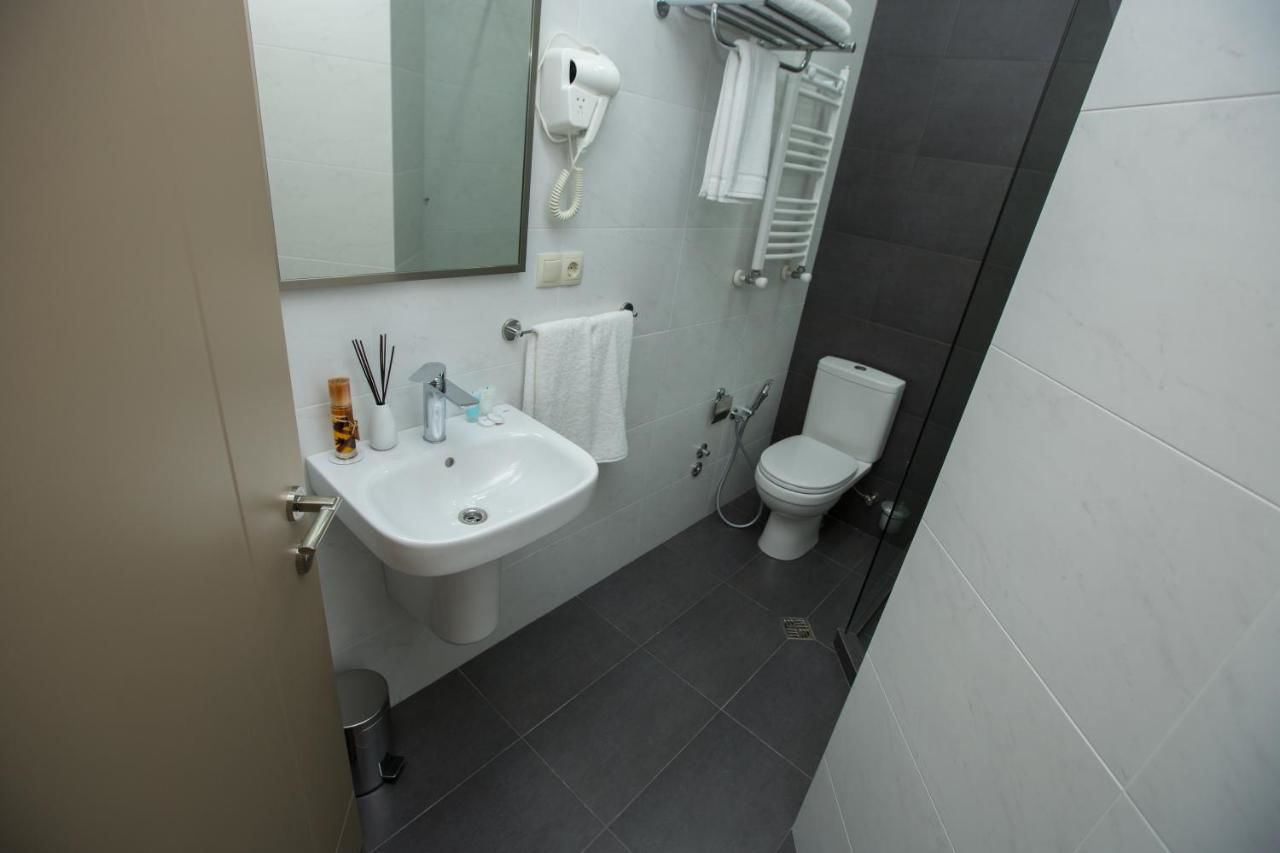 Отель History Hotel Tbilisi Тбилиси-45