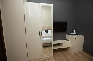 Отель History Hotel Tbilisi Тбилиси Двухместный номер с 1 кроватью и террасой-3